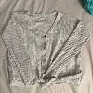 5/$25 American Eagle Outfitters Textured Cream Sweater